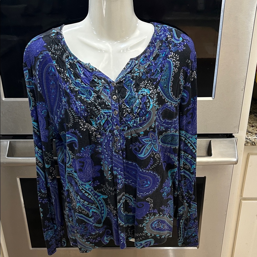 Croft & Barrow Black and Blue Paisley Blouse